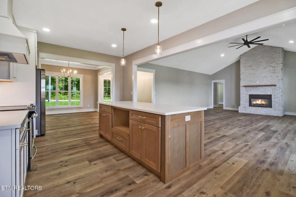 Monterey, Tennessee, 38574, United States, 3 Bedrooms Bedrooms, ,2.5 BathroomsBathrooms,Residential,Forsale,1907869