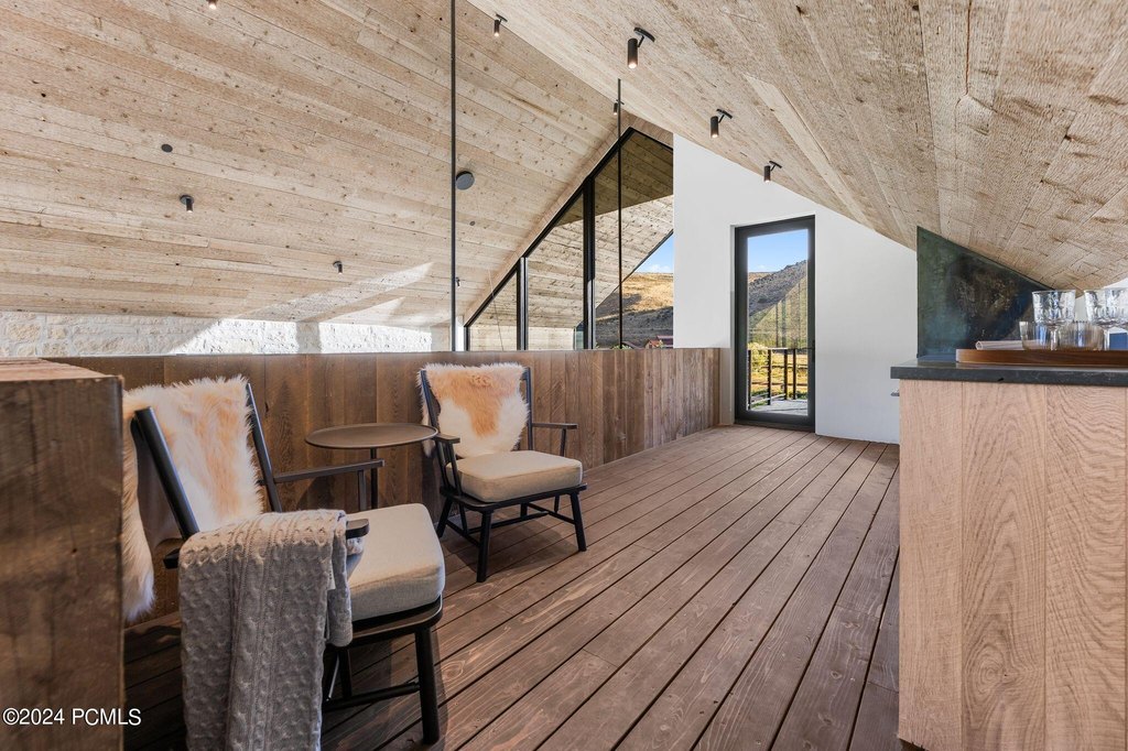 Peoa, Utah, 84061, United States, 5 Bedrooms Bedrooms, ,5.5 BathroomsBathrooms,Residential,Forsale,2004726