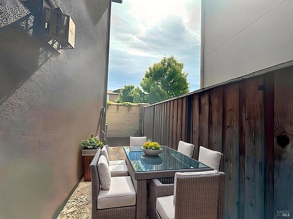 Rohnert Park, California, 94928, United States, 4 Bedrooms Bedrooms, ,3 BathroomsBathrooms,Residential,Forsale,1934046