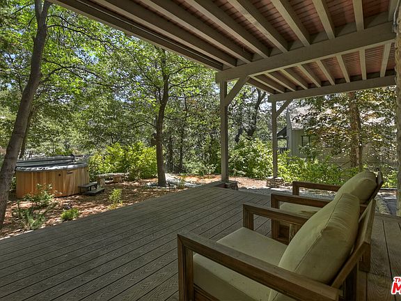 Lake Arrowhead, California, 92352, United States, 3 Bedrooms Bedrooms, ,3 BathroomsBathrooms,Residential,Forsale,1908082