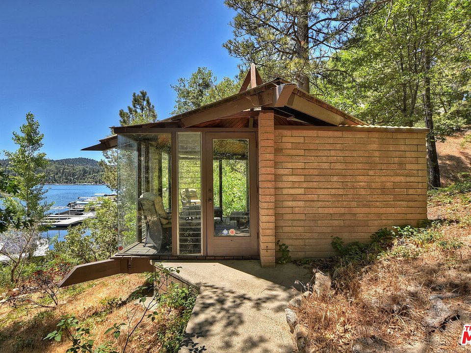 Lake Arrowhead, California, 92352, United States, 3 Bedrooms Bedrooms, ,3 BathroomsBathrooms,Residential,Forsale,1908082