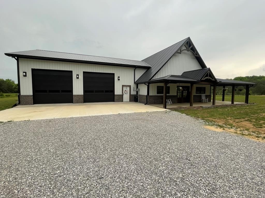 Jamestown, Tennessee, 38556, United States, 3 Bedrooms Bedrooms, ,2 BathroomsBathrooms,Residential,Forsale,1886026