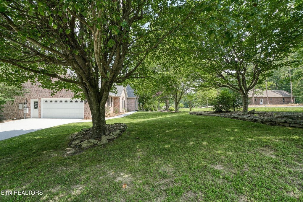 Crossville, Tennessee, 38558, United States, 3 Bedrooms Bedrooms, ,2 BathroomsBathrooms,Residential,Forsale,1907861
