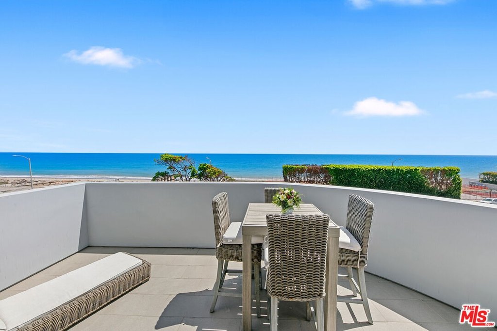 Malibu, California, 90265, United States, 3 Bedrooms Bedrooms, ,4 BathroomsBathrooms,Residential,Forsale,2001434