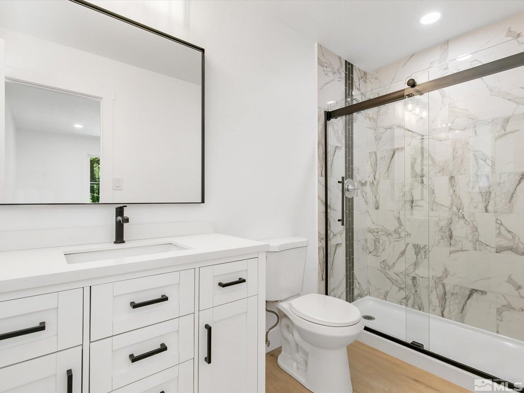 Stateline, Nevada, 89449, United States, 3 Bedrooms Bedrooms, ,2 BathroomsBathrooms,Residential,Forsale,1953734