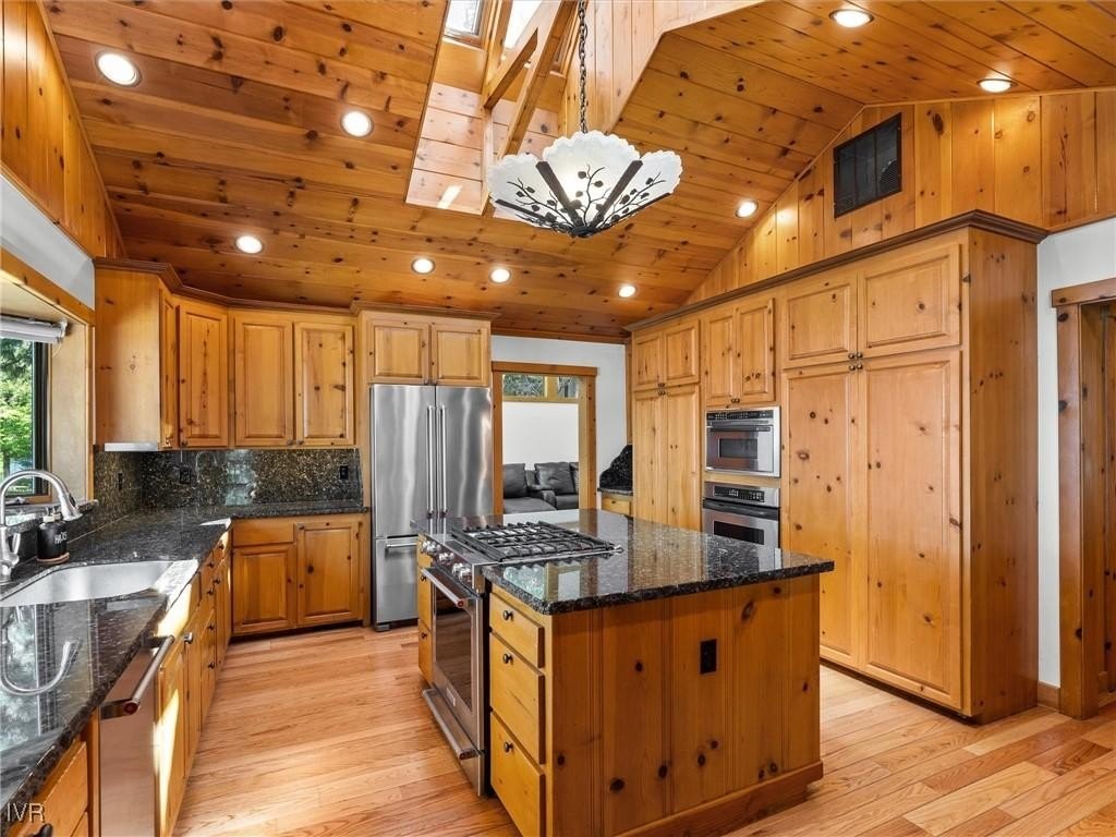 Glenbrook, Nevada, 89413, United States, 5 Bedrooms Bedrooms, ,4 BathroomsBathrooms,Residential,Forsale,1967382