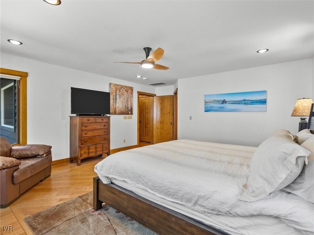 Glenbrook, Nevada, 89413, United States, 5 Bedrooms Bedrooms, ,4 BathroomsBathrooms,Residential,Forsale,1967382