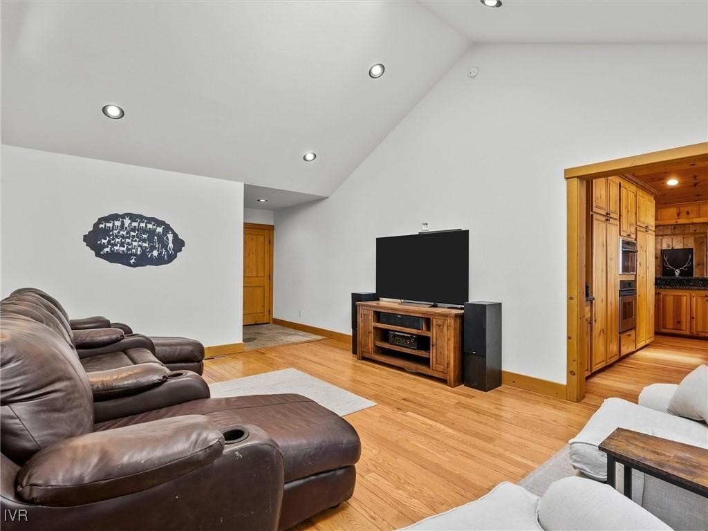 Glenbrook, Nevada, 89413, United States, 5 Bedrooms Bedrooms, ,4 BathroomsBathrooms,Residential,Forsale,1967382