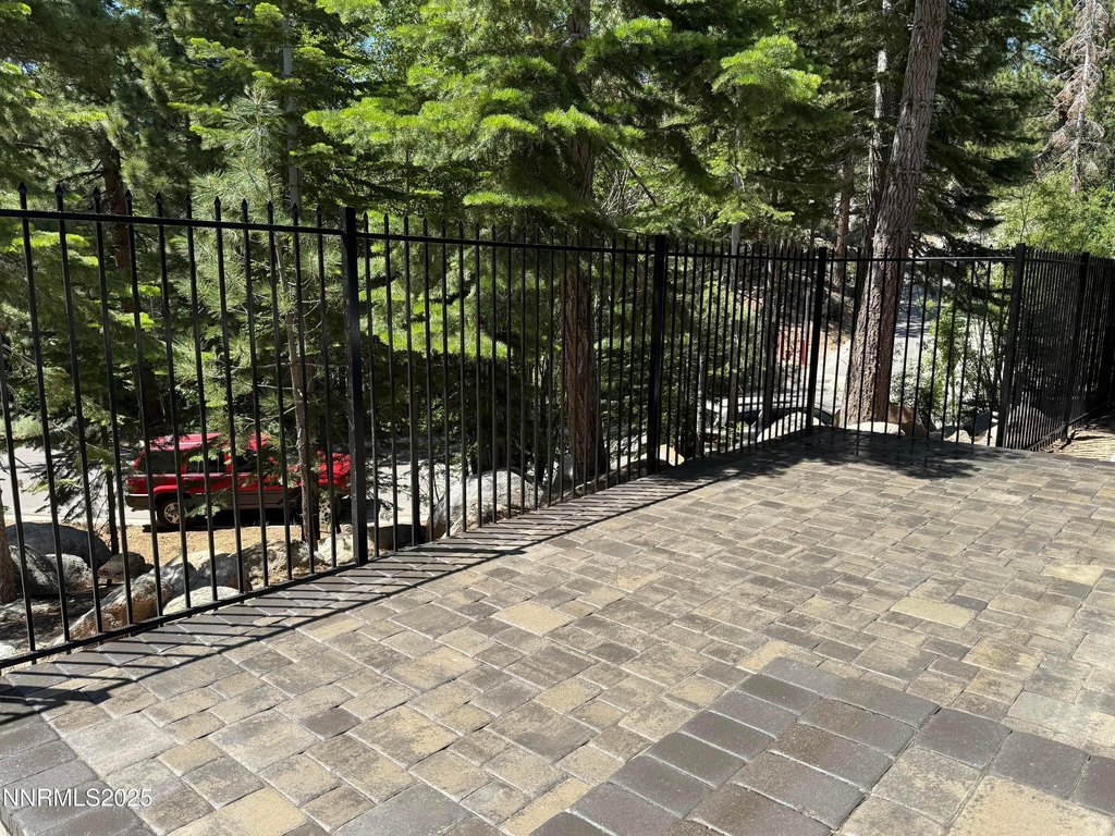 Stateline, Nevada, 89449, United States, 3 Bedrooms Bedrooms, ,2 BathroomsBathrooms,Residential,Forsale,1953734