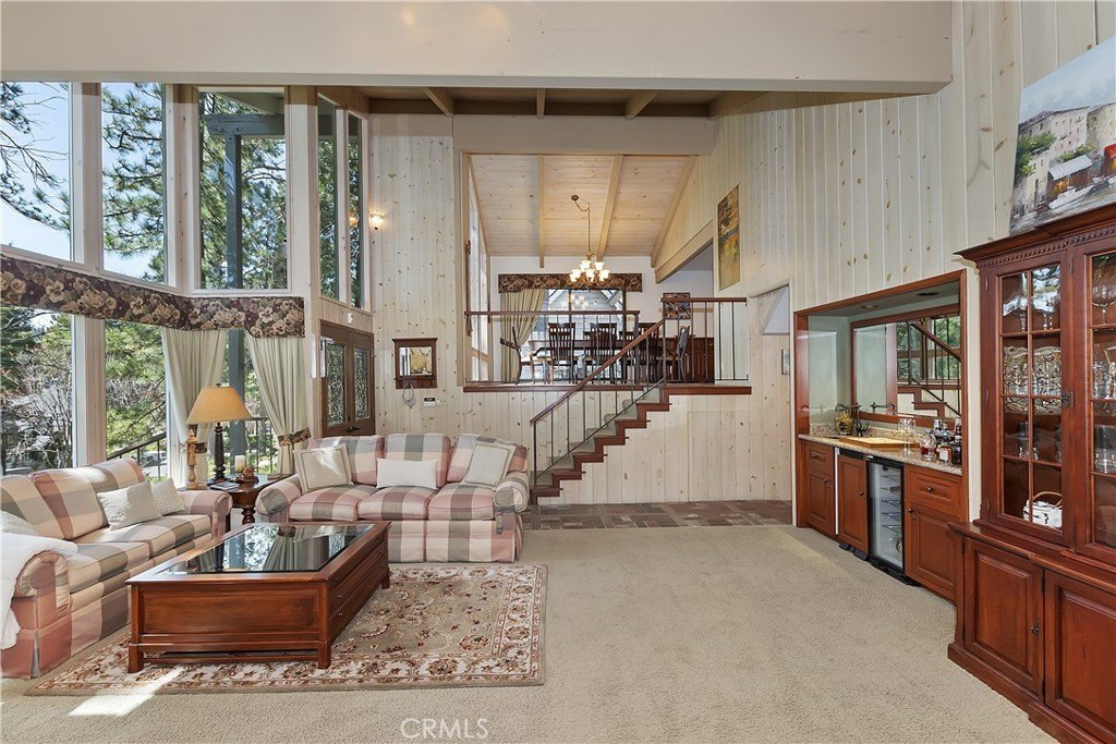 Lake Arrowhead, California, 92352, United States, 4 Bedrooms Bedrooms, ,4 BathroomsBathrooms,Residential,Forsale,1953297