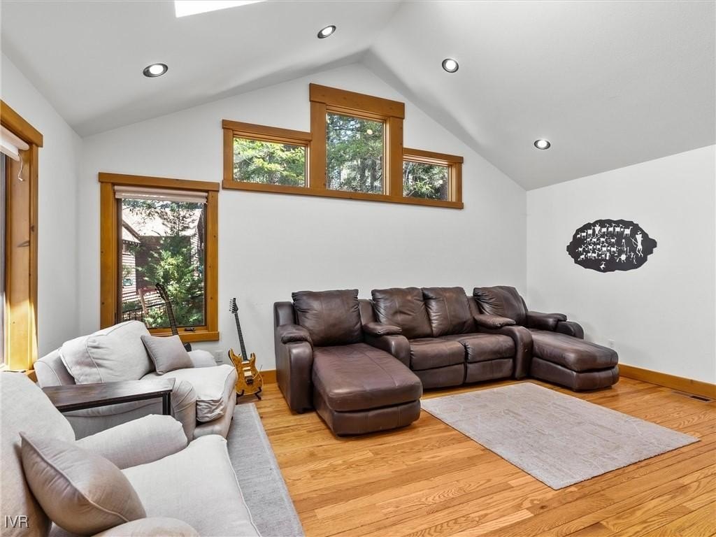 Glenbrook, Nevada, 89413, United States, 5 Bedrooms Bedrooms, ,4 BathroomsBathrooms,Residential,Forsale,1967382