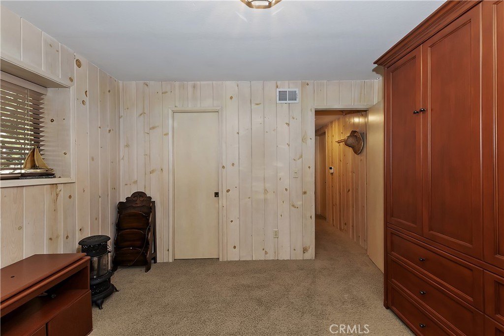 Lake Arrowhead, California, 92352, United States, 4 Bedrooms Bedrooms, ,4 BathroomsBathrooms,Residential,Forsale,1953297