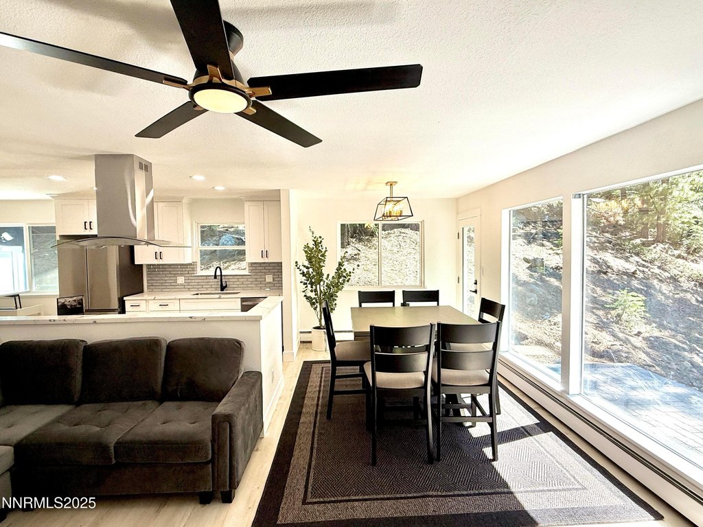 Stateline, Nevada, 89449, United States, 3 Bedrooms Bedrooms, ,2 BathroomsBathrooms,Residential,Forsale,1953734