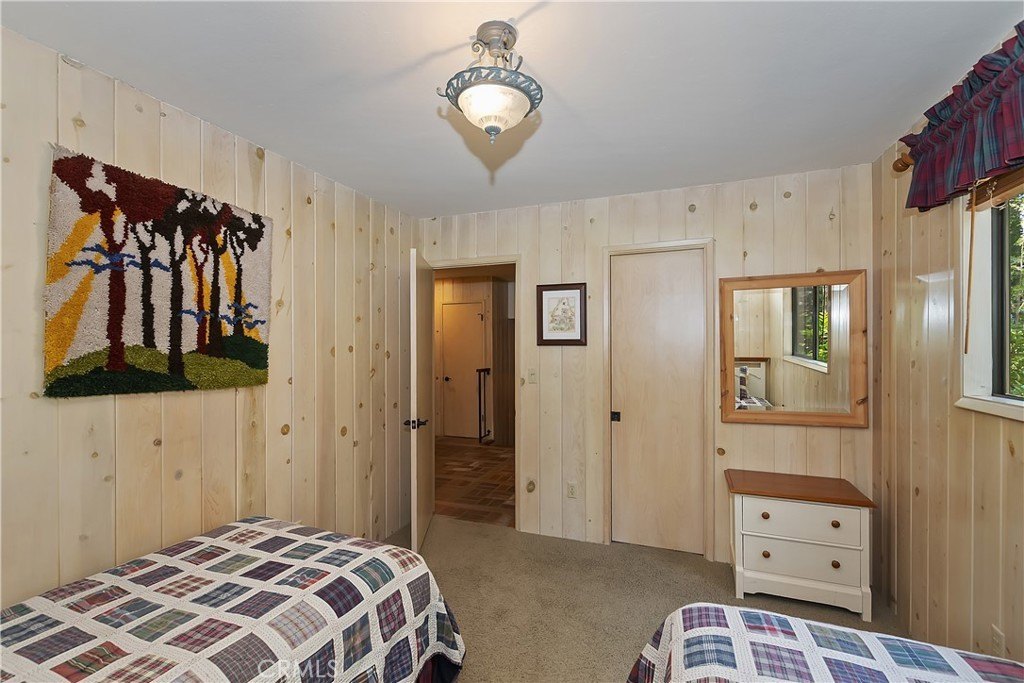 Lake Arrowhead, California, 92352, United States, 4 Bedrooms Bedrooms, ,4 BathroomsBathrooms,Residential,Forsale,1953297