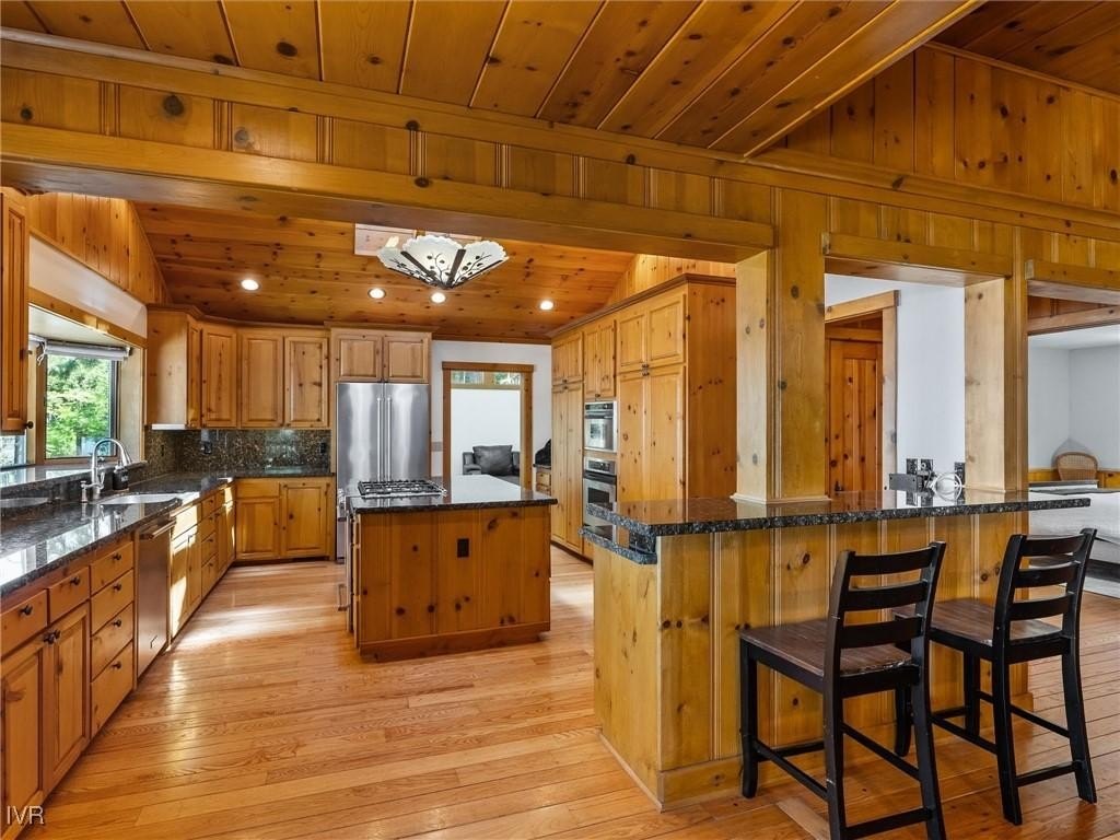 Glenbrook, Nevada, 89413, United States, 5 Bedrooms Bedrooms, ,4 BathroomsBathrooms,Residential,Forsale,1967382