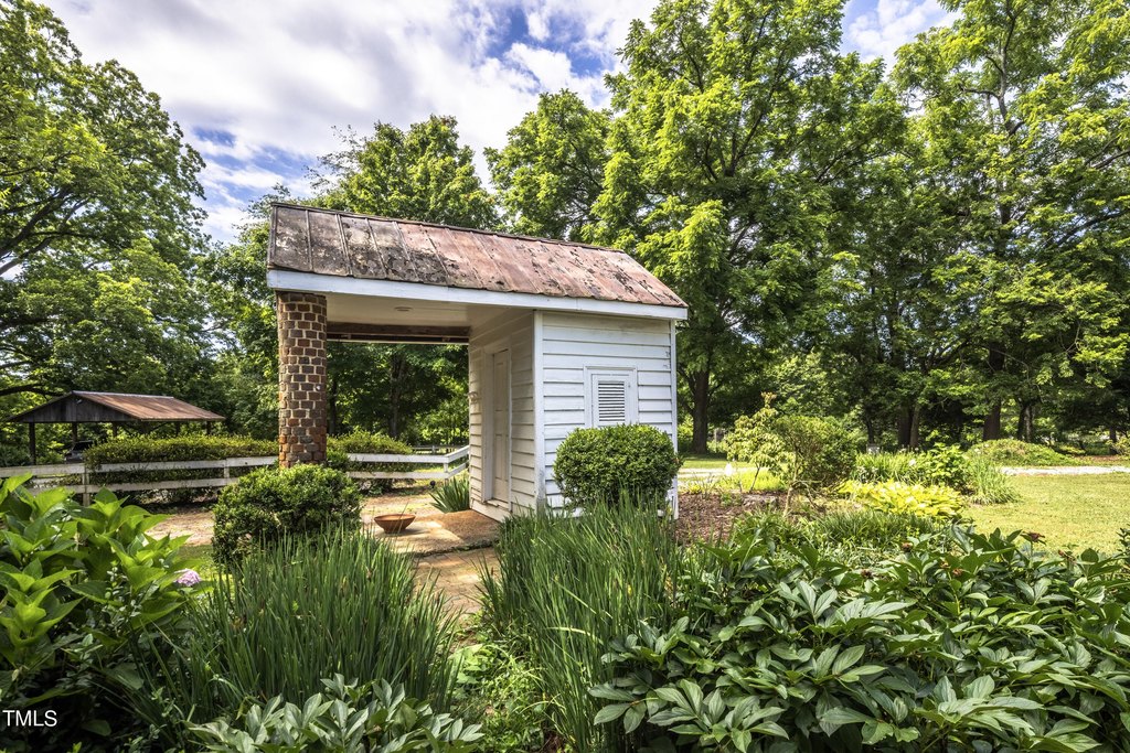 Mebane, North Carolina, 27302, United States, 5 Bedrooms Bedrooms, ,6.5 BathroomsBathrooms,Residential,Forsale,1912779