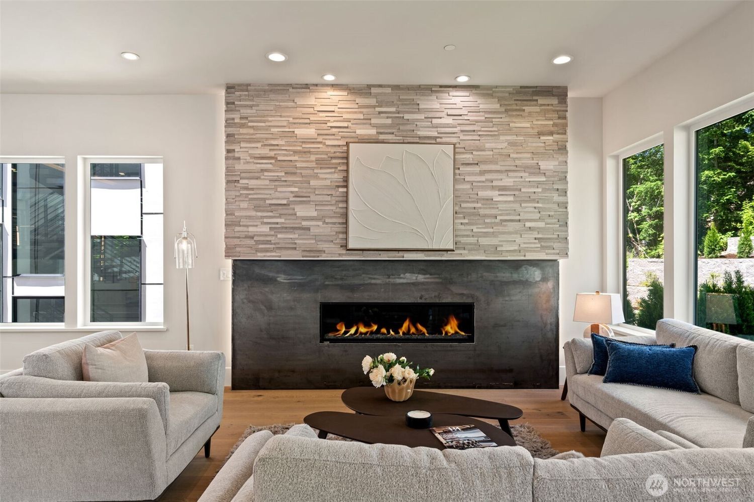 Bellevue, Washington, 98005, United States, 5 Bedrooms Bedrooms, ,4 BathroomsBathrooms,Residential,Forsale,1968161