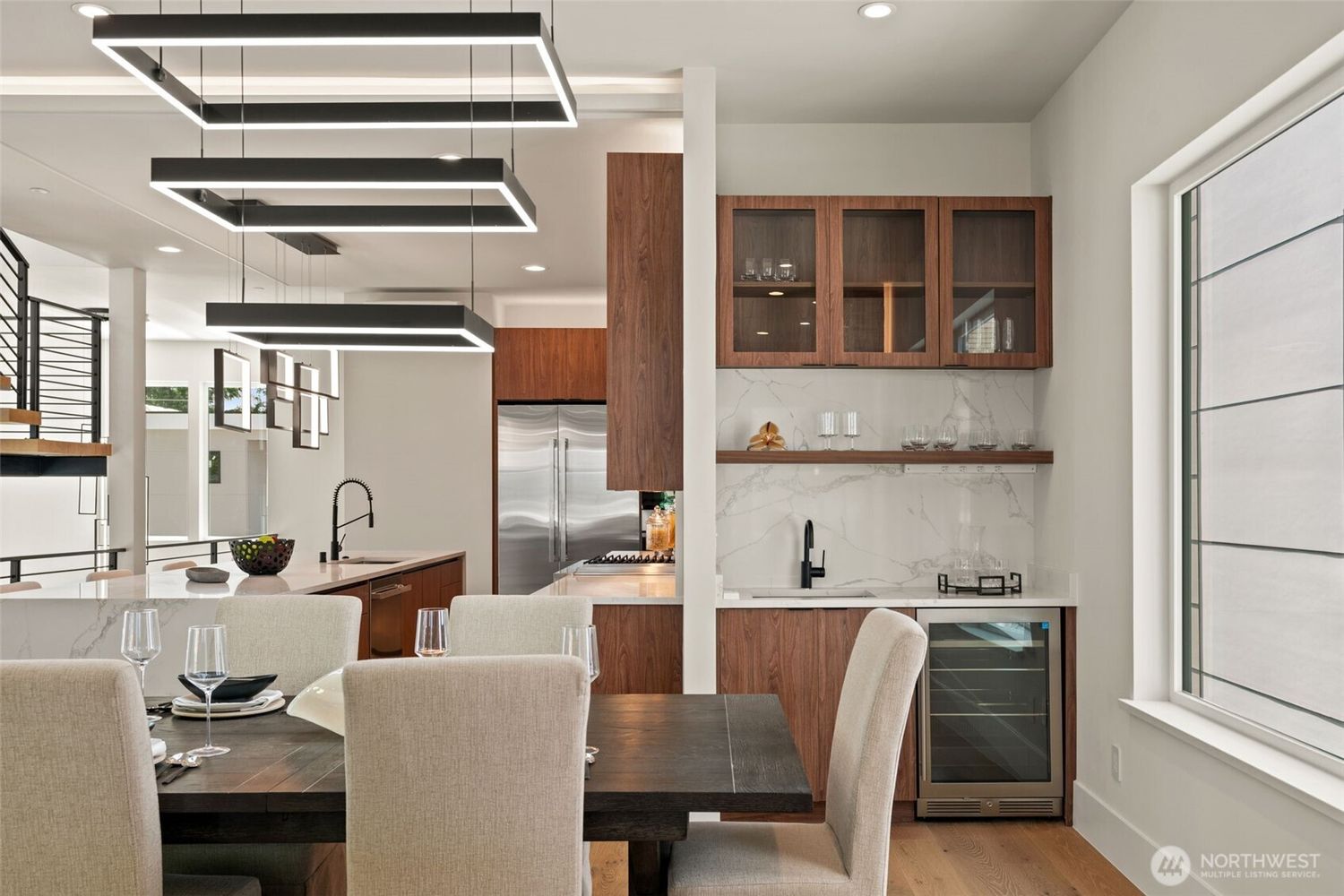 Bellevue, Washington, 98005, United States, 5 Bedrooms Bedrooms, ,4 BathroomsBathrooms,Residential,Forsale,1968161