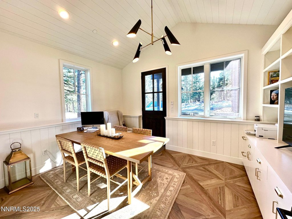 Carson City, Nevada, 89705, United States, 4 Bedrooms Bedrooms, ,4.5 BathroomsBathrooms,Residential,Forsale,1929228