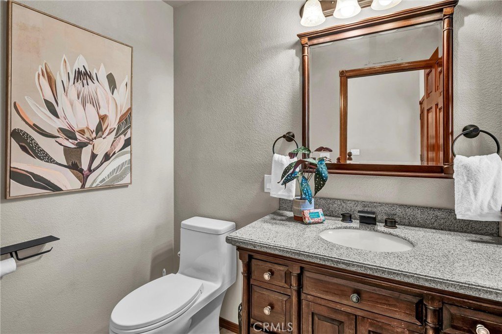 Lower Lake, California, 95457, United States, 4 Bedrooms Bedrooms, ,2.5 BathroomsBathrooms,Residential,Forsale,1929181