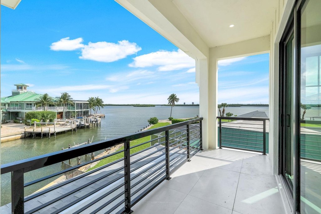 Marco Island, Florida, 34145, United States, 5 Bedrooms Bedrooms, ,5.5 BathroomsBathrooms,Residential,Forsale,1954183