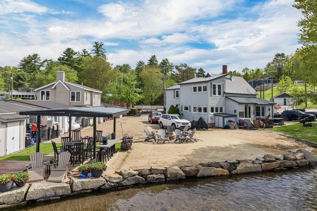 Laconia, New Hampshire, 03246, United States, 1 Bedroom Bedrooms, ,1 BathroomBathrooms,Residential,Forsale,1933999