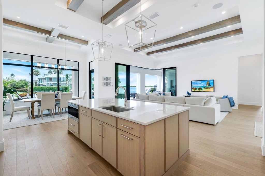Marco Island, Florida, 34145, United States, 5 Bedrooms Bedrooms, ,5.5 BathroomsBathrooms,Residential,Forsale,1954183