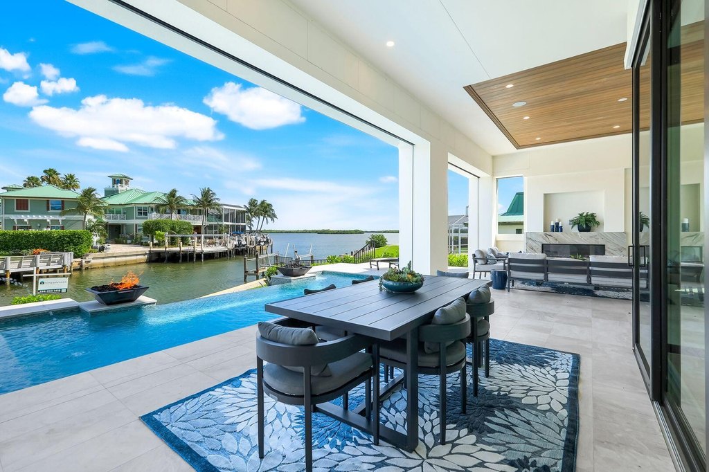 Marco Island, Florida, 34145, United States, 5 Bedrooms Bedrooms, ,5.5 BathroomsBathrooms,Residential,Forsale,1954183