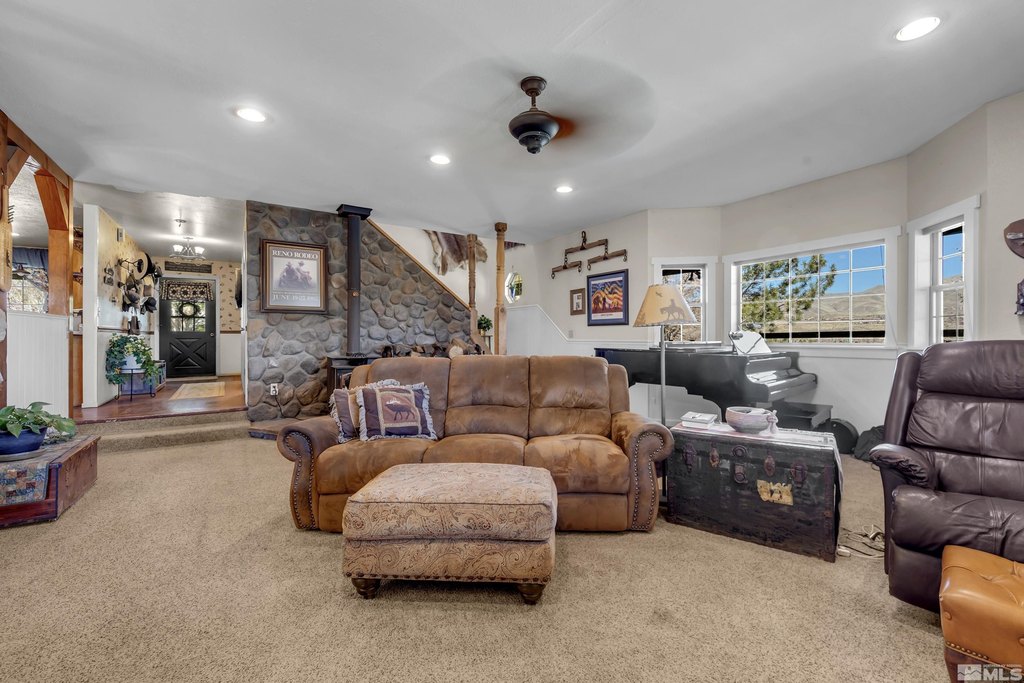 Reno, Nevada, 89523, United States, 6 Bedrooms Bedrooms, ,3.5 BathroomsBathrooms,Residential,Forsale,1954169