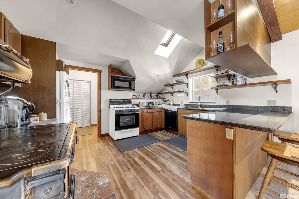 Reno, Nevada, 89523, United States, 6 Bedrooms Bedrooms, ,3.5 BathroomsBathrooms,Residential,Forsale,1954169