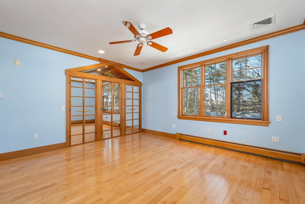 Alton, New Hampshire, 03809, United States, 7 Bedrooms Bedrooms, ,6.5 BathroomsBathrooms,Residential,Forsale,2004715