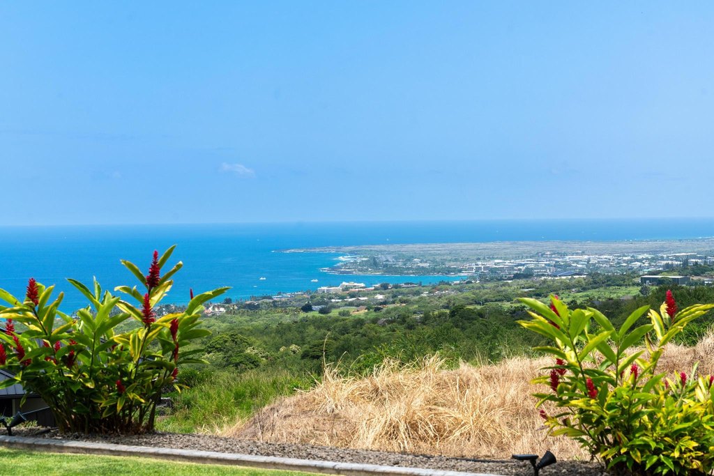 Kailua Kona, Hawaii, 96740, United States, 4 Bedrooms Bedrooms, ,3 BathroomsBathrooms,Residential,Forsale,1953837