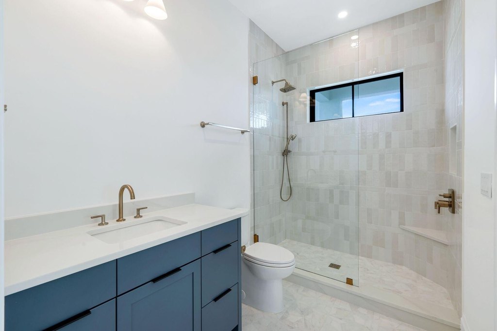 Marco Island, Florida, 34145, United States, 5 Bedrooms Bedrooms, ,5.5 BathroomsBathrooms,Residential,Forsale,1954183