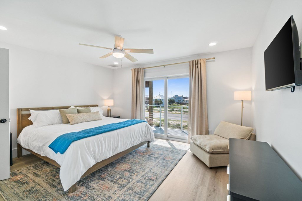 Mexico Beach, Florida, 32456, United States, 4 Bedrooms Bedrooms, ,4.5 BathroomsBathrooms,Residential,Forsale,1946756