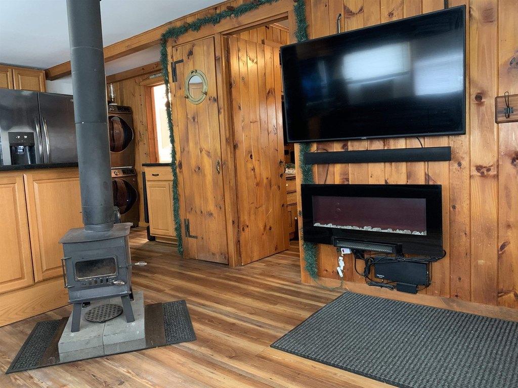 Laconia, New Hampshire, 03246, United States, 1 Bedroom Bedrooms, ,1 BathroomBathrooms,Residential,Forsale,1933999