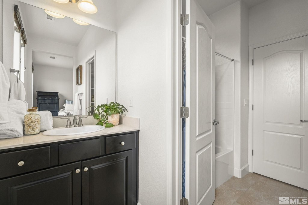 Reno, Nevada, 89521, United States, 3 Bedrooms Bedrooms, ,2.5 BathroomsBathrooms,Residential,Forsale,1888825