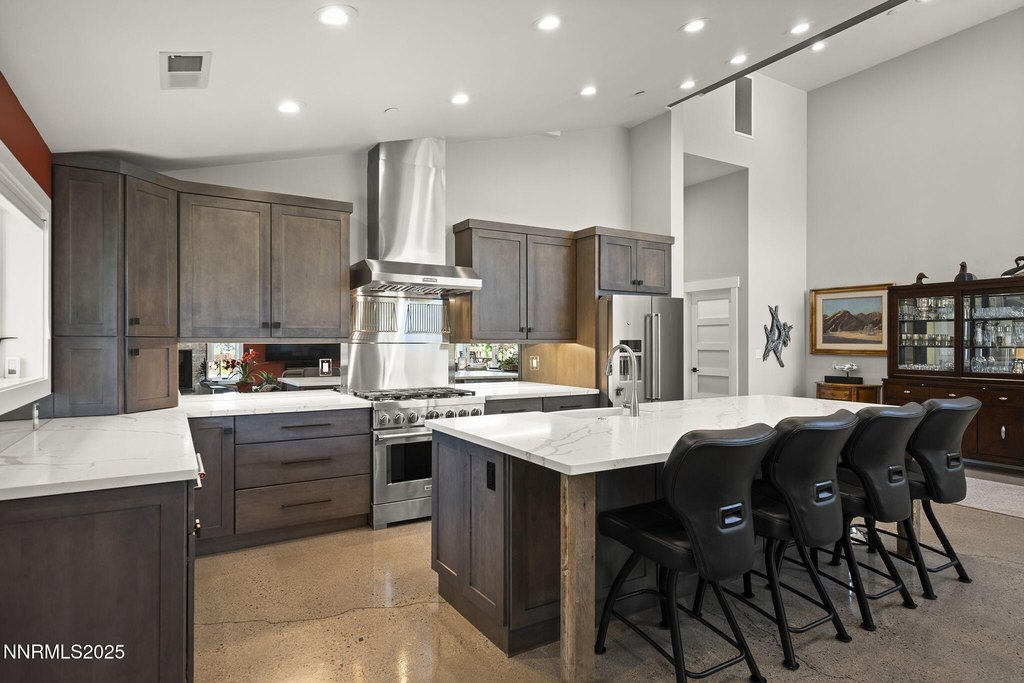 Carson City, Nevada, 89703, United States, 2 Bedrooms Bedrooms, ,3.5 BathroomsBathrooms,Residential,Forsale,1936735