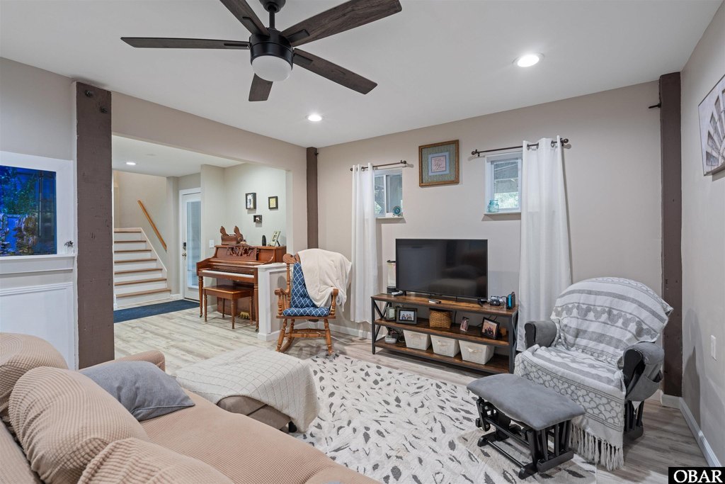 Kill Devil Hills, North Carolina, 27948, United States, 3 Bedrooms Bedrooms, ,3 BathroomsBathrooms,Residential,Forsale,1914384