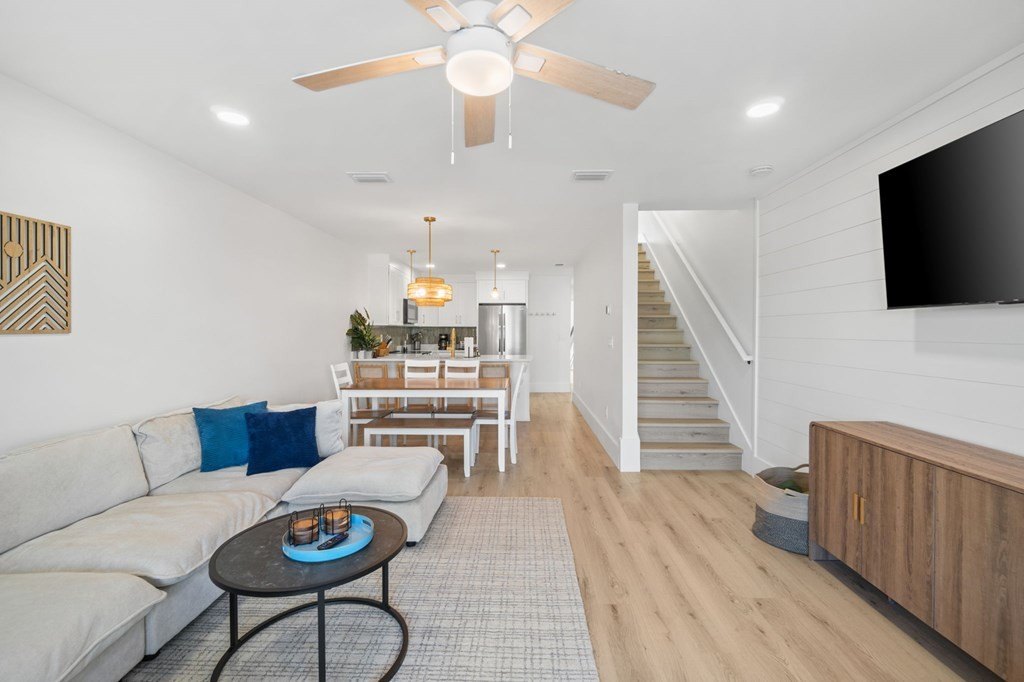 Mexico Beach, Florida, 32456, United States, 4 Bedrooms Bedrooms, ,4.5 BathroomsBathrooms,Residential,Forsale,1946756