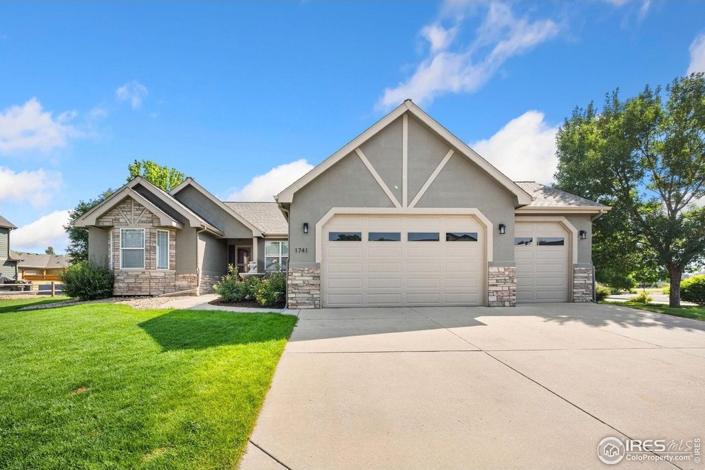 Windsor, Colorado, 80550, United States, 5 Bedrooms Bedrooms, ,3 BathroomsBathrooms,Residential,Forsale,1926798