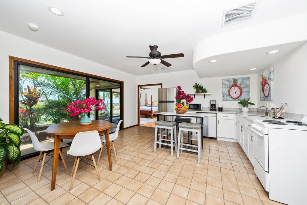 Hawi, Hawaii, 96719, United States, 5 Bedrooms Bedrooms, ,6.5 BathroomsBathrooms,Residential,Forsale,1929299