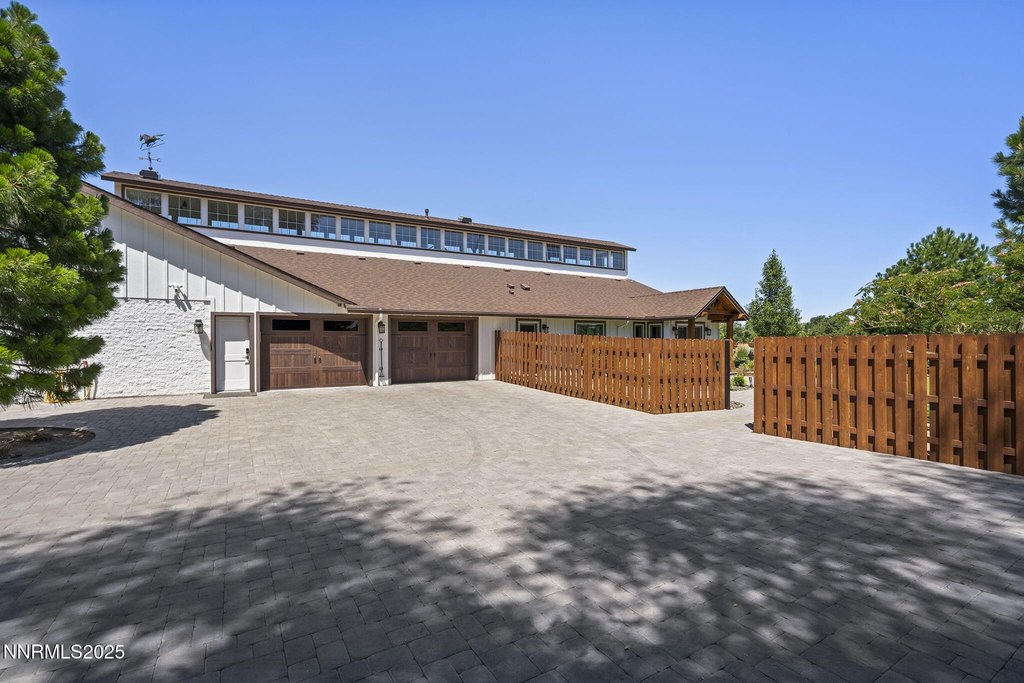 Carson City, Nevada, 89703, United States, 2 Bedrooms Bedrooms, ,3.5 BathroomsBathrooms,Residential,Forsale,1936735