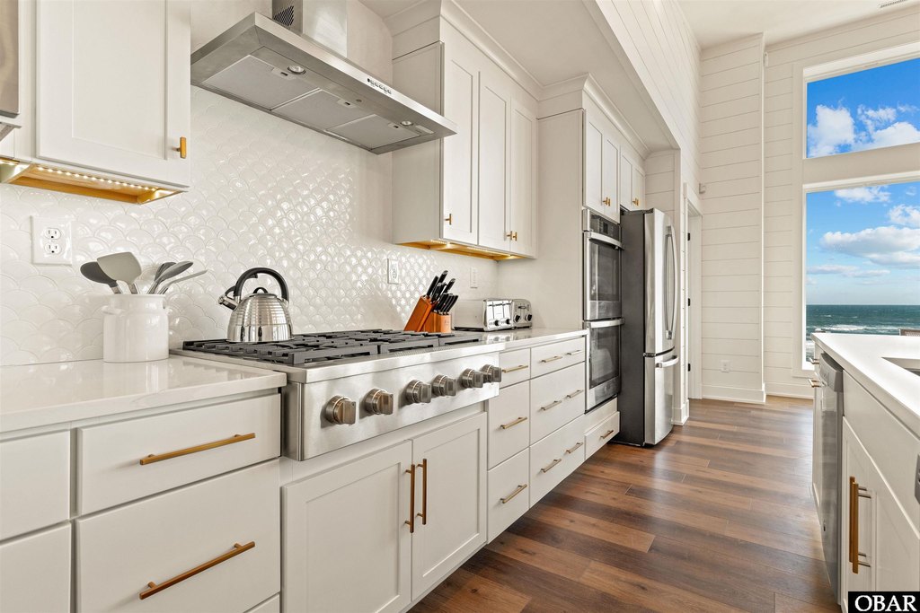 Corolla, North Carolina, 27927, United States, 12 Bedrooms Bedrooms, ,12.5 BathroomsBathrooms,Residential,Forsale,2008027