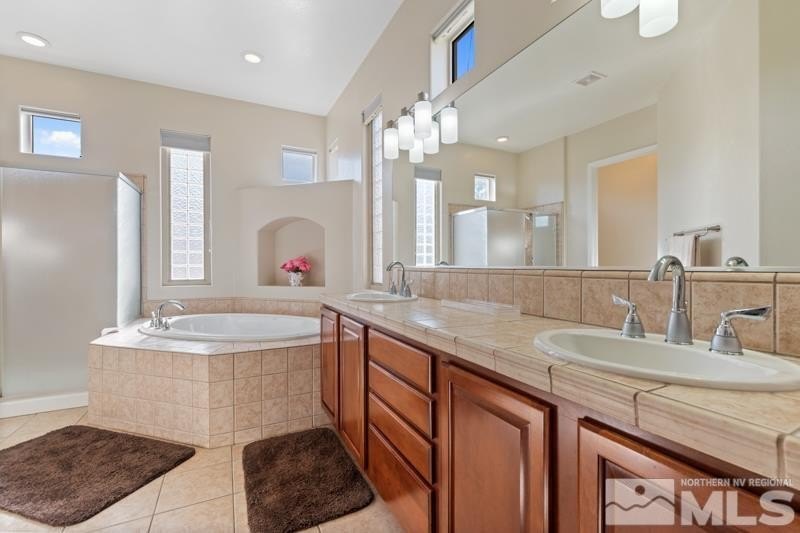 Reno, Nevada, 89521, United States, 3 Bedrooms Bedrooms, ,2.5 BathroomsBathrooms,Residential,Forsale,1888866