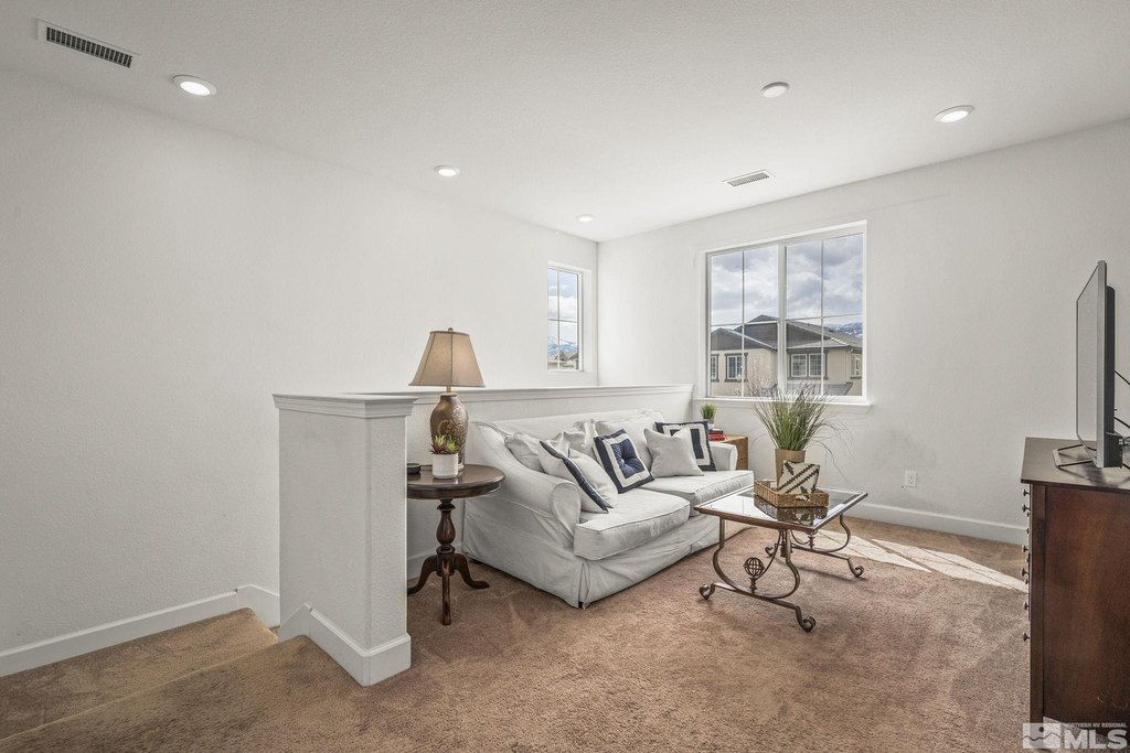 Reno, Nevada, 89521, United States, 3 Bedrooms Bedrooms, ,2.5 BathroomsBathrooms,Residential,Forsale,1888825