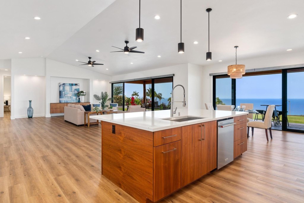 Kailua Kona, Hawaii, 96740, United States, 4 Bedrooms Bedrooms, ,3 BathroomsBathrooms,Residential,Forsale,1953837