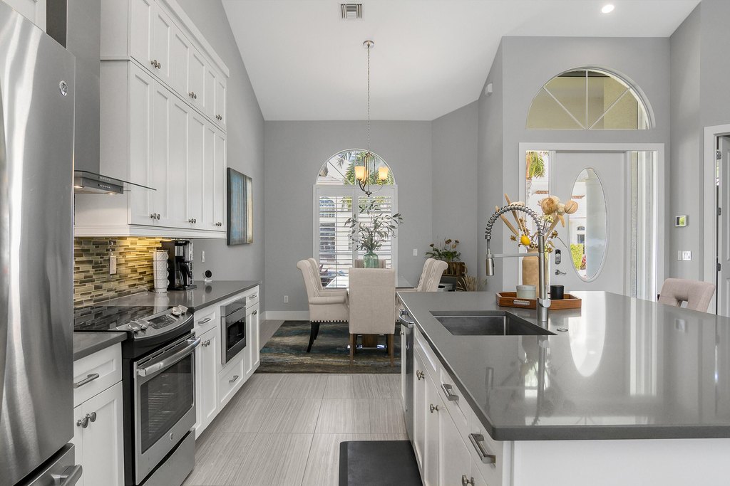 Marco Island, Florida, 34145, United States, 3 Bedrooms Bedrooms, ,2 BathroomsBathrooms,Residential,Forsale,2011559