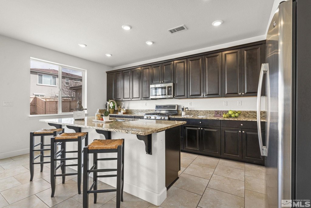 Reno, Nevada, 89521, United States, 3 Bedrooms Bedrooms, ,2.5 BathroomsBathrooms,Residential,Forsale,1888825