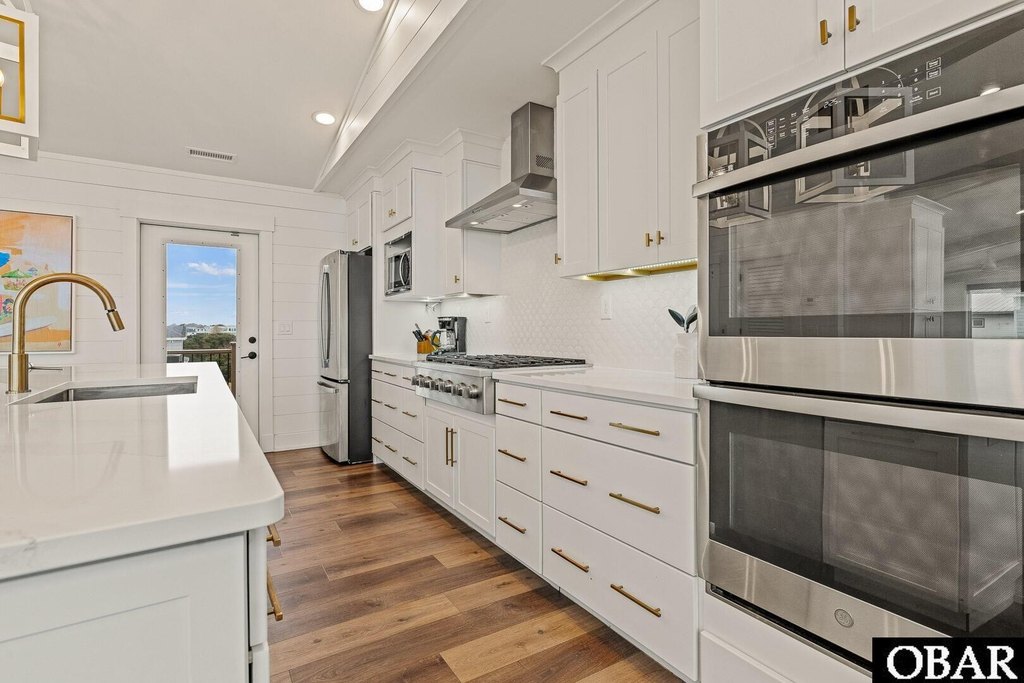 Corolla, North Carolina, 27927, United States, 12 Bedrooms Bedrooms, ,12.5 BathroomsBathrooms,Residential,Forsale,2008027