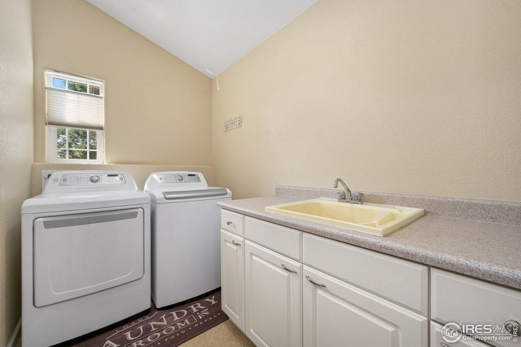 Windsor, Colorado, 80550, United States, 5 Bedrooms Bedrooms, ,3 BathroomsBathrooms,Residential,Forsale,1926798